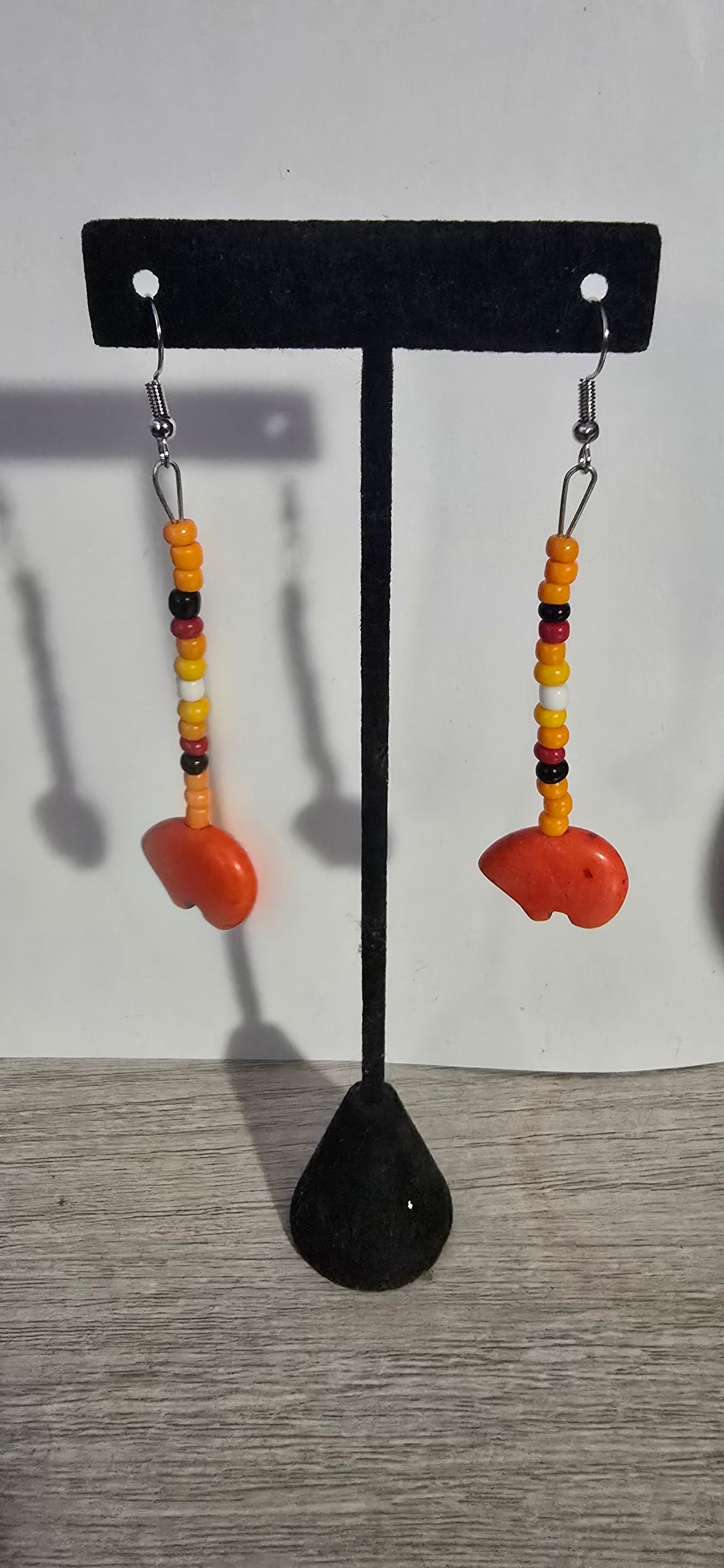 Dangle bear earring
